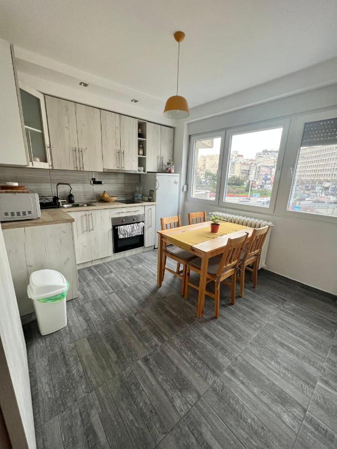 Comfortable Apartment In City Hub Belgrad Exteriör bild