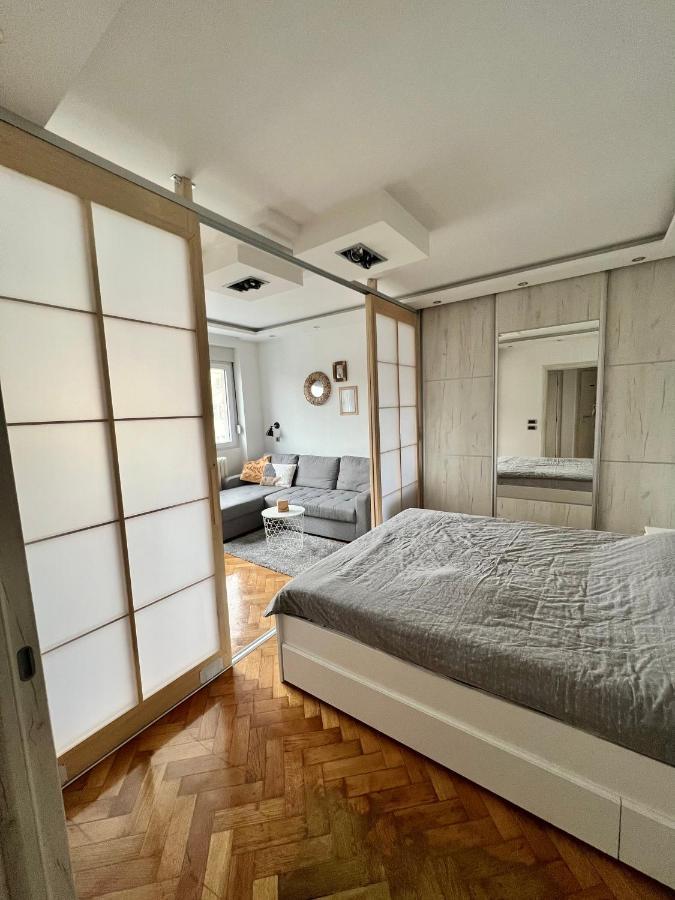 Comfortable Apartment In City Hub Belgrad Exteriör bild